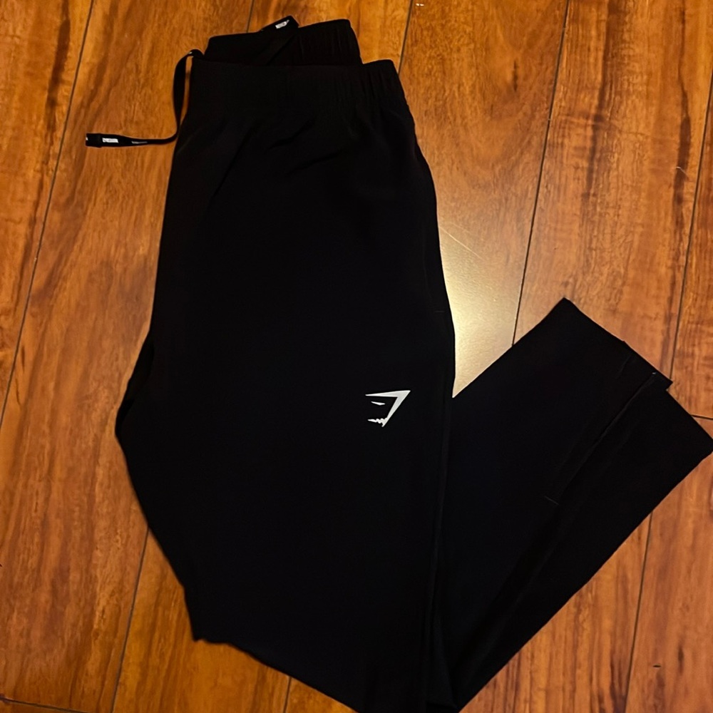 Black gymshark exercise pants
